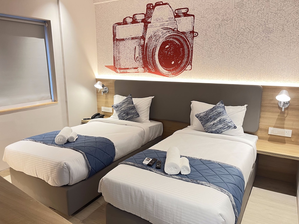 Deluxe Double or Twin Room, City View