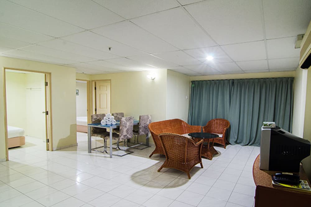 Apartment, 3 Bedrooms photo 2