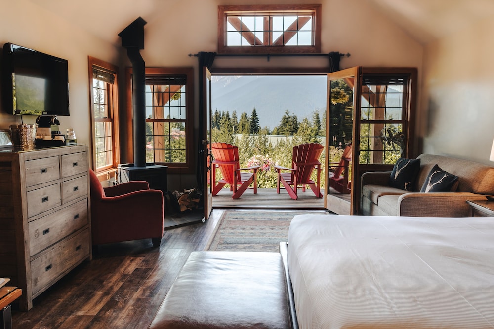 Luxury Cabin, 1 Bedroom, Mountain View photo 1
