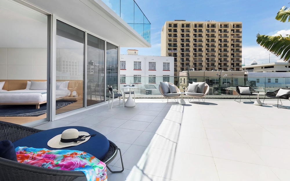 Superior Double Room, Terrace, Poolside - Photo 3