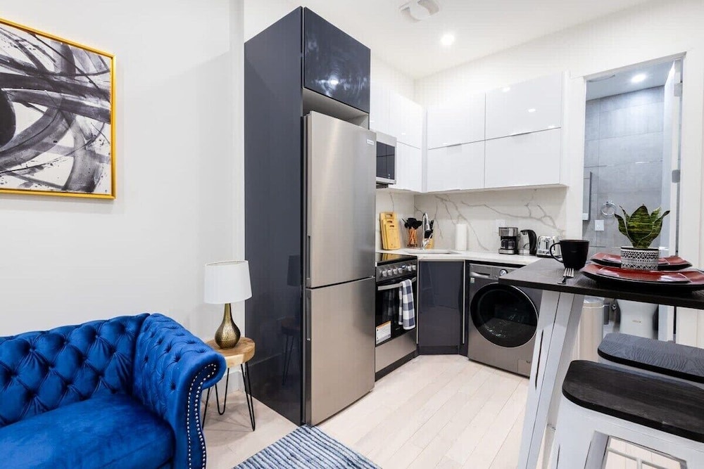 Apartment, 1 Bedroom, Pets Allowed photo 3