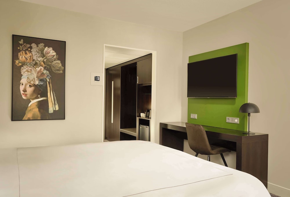 Executive Room, 1 King Bed photo 2
