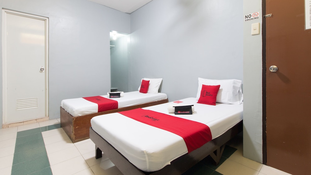 Twin Room - Photo 7