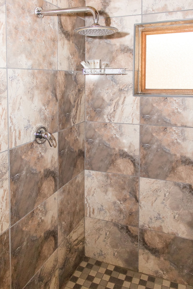 Standard Studio, Ensuite, Ground Floor photo 2