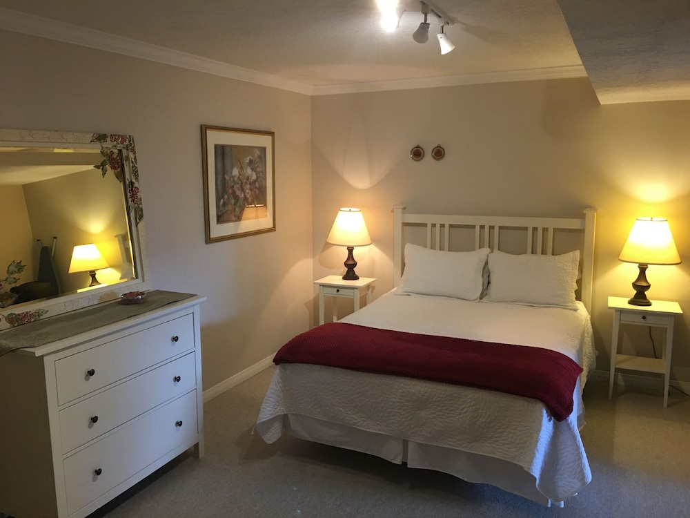 Premium Suite, 2 Bedrooms, Fireplace, Garden View photo 2