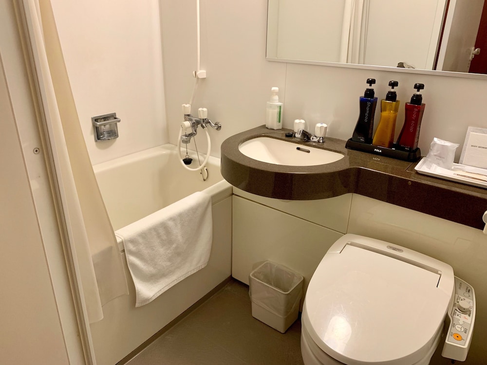 Standard Single Room, Smoking