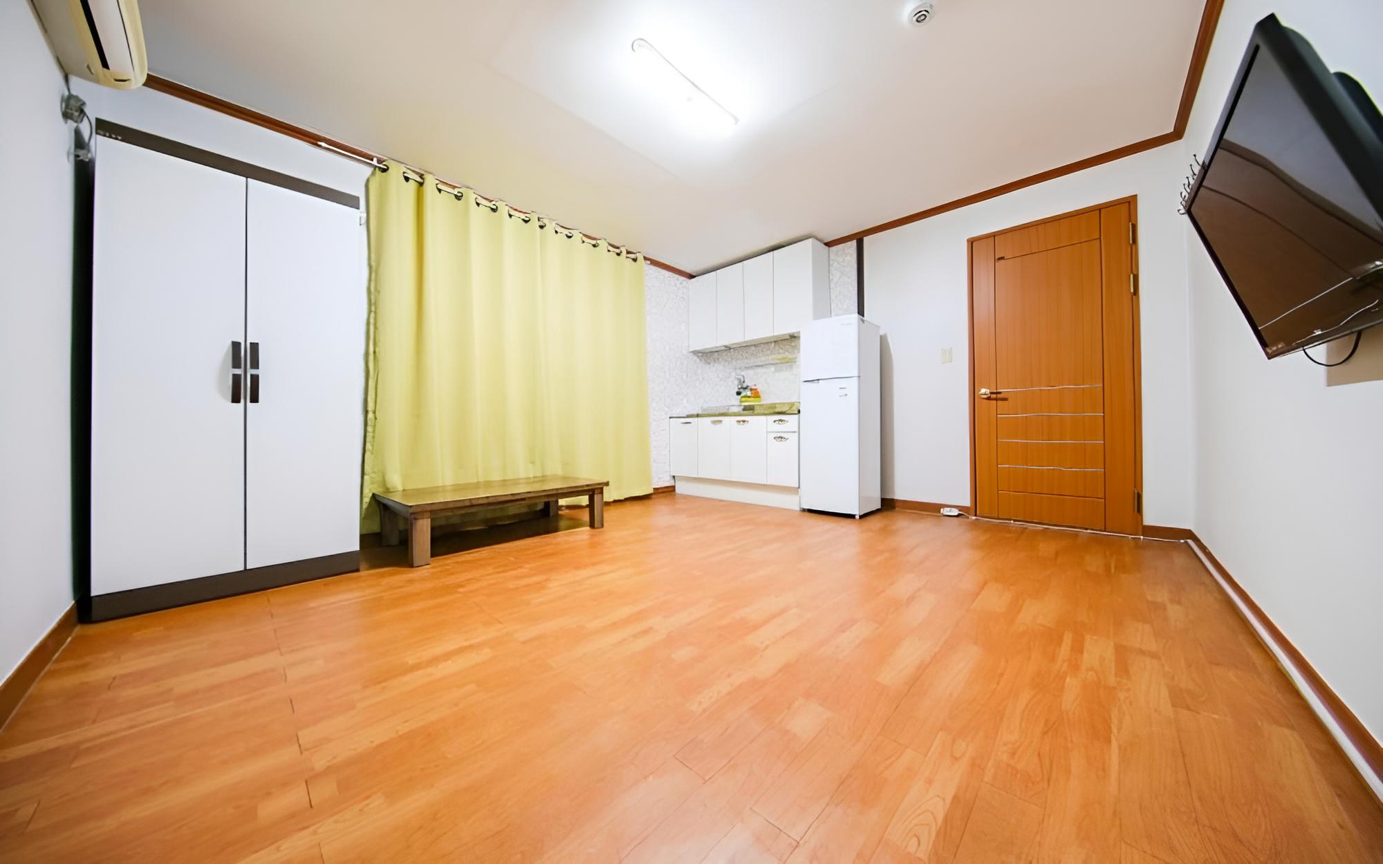 Room (Room 205) photo 1