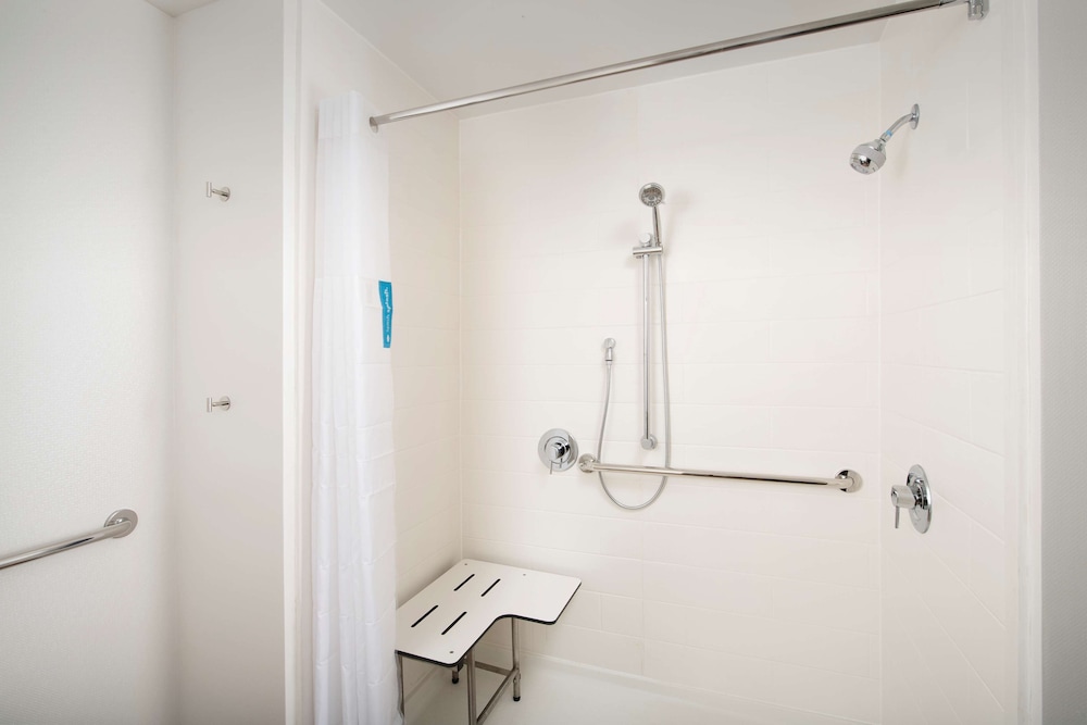 Available room