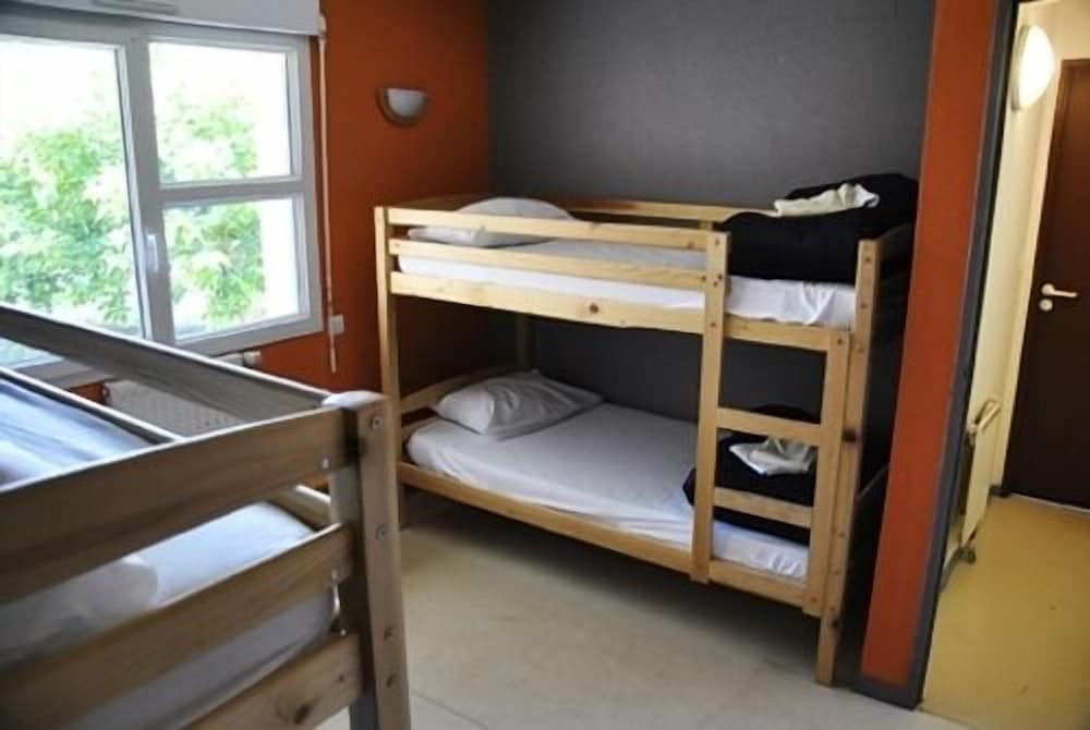 Single Bed In 8 beds Dormitory photo 3