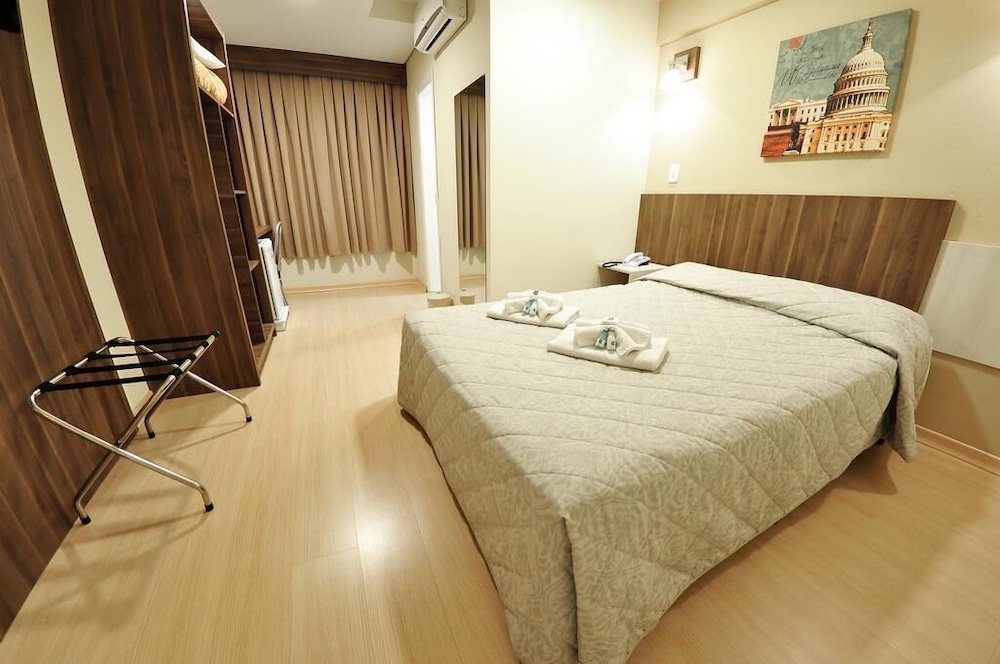 Deluxe Triple Room photo 2