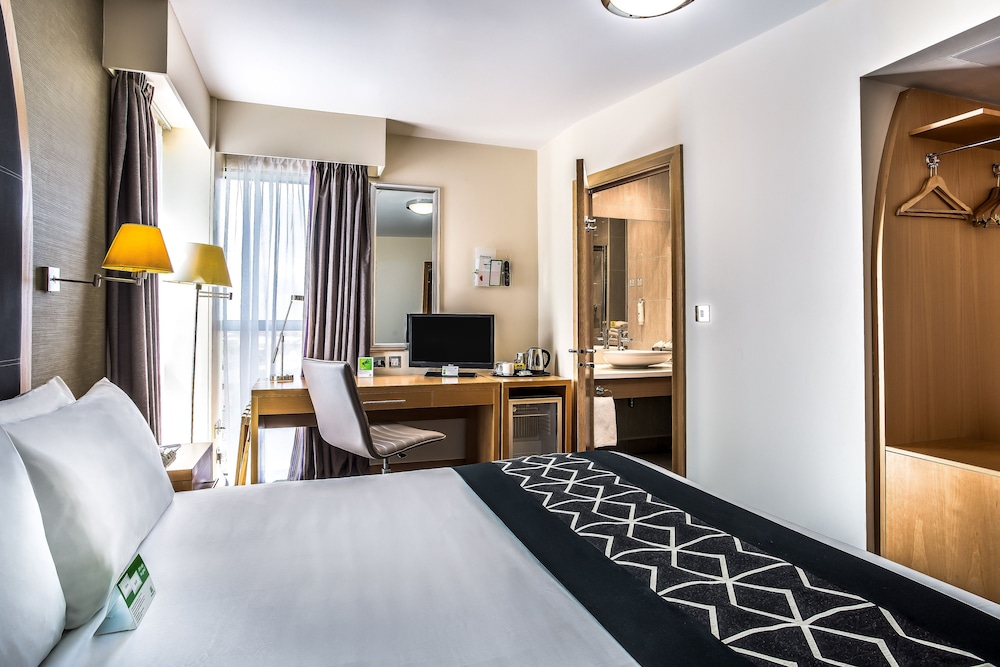 Standard Room, 1 Double Bed - Photo 8