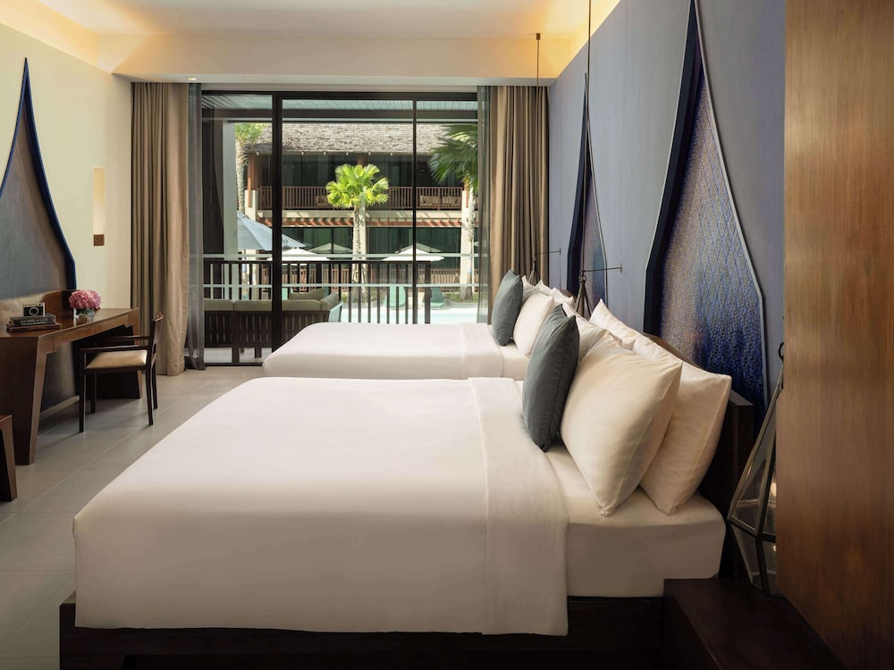 Deluxe Room, Garden View, 1 King Bed & 1 Sofa Bed - Photo 7
