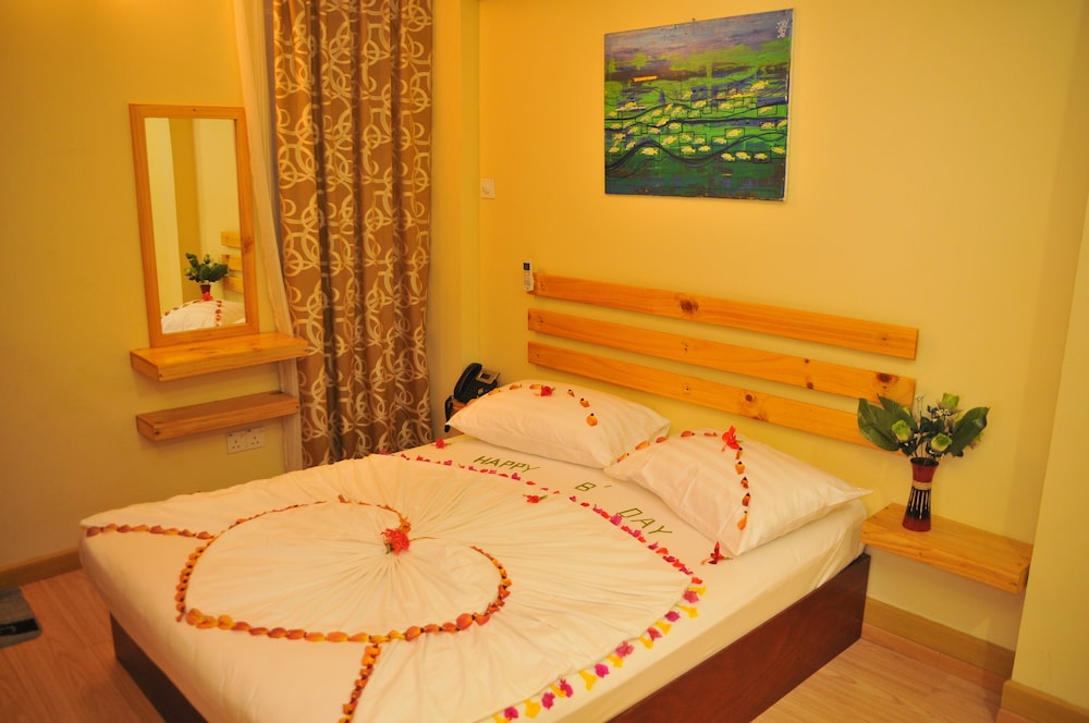 Deluxe Double Room, City View photo 2
