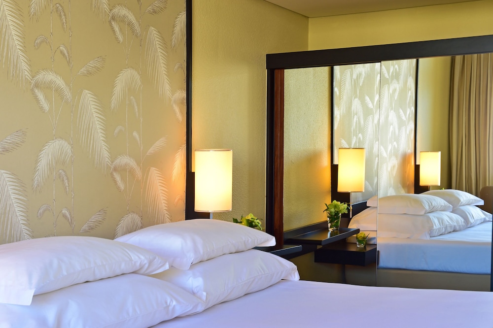 Classic Double or Twin Room, Mountain View
