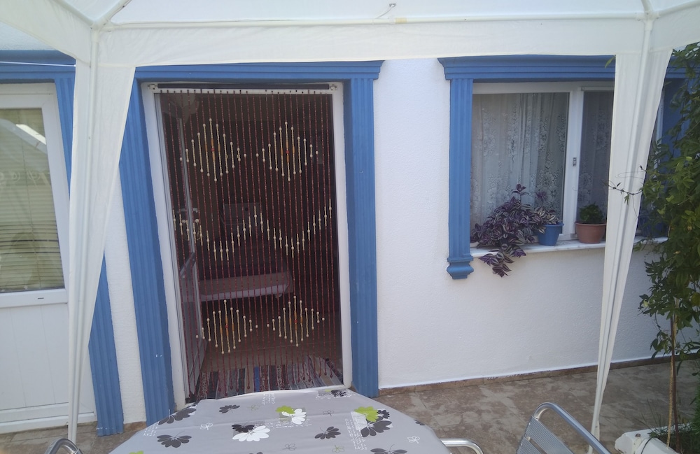 Economy Triple Room, 1 Bedroom, Accessible photo 2