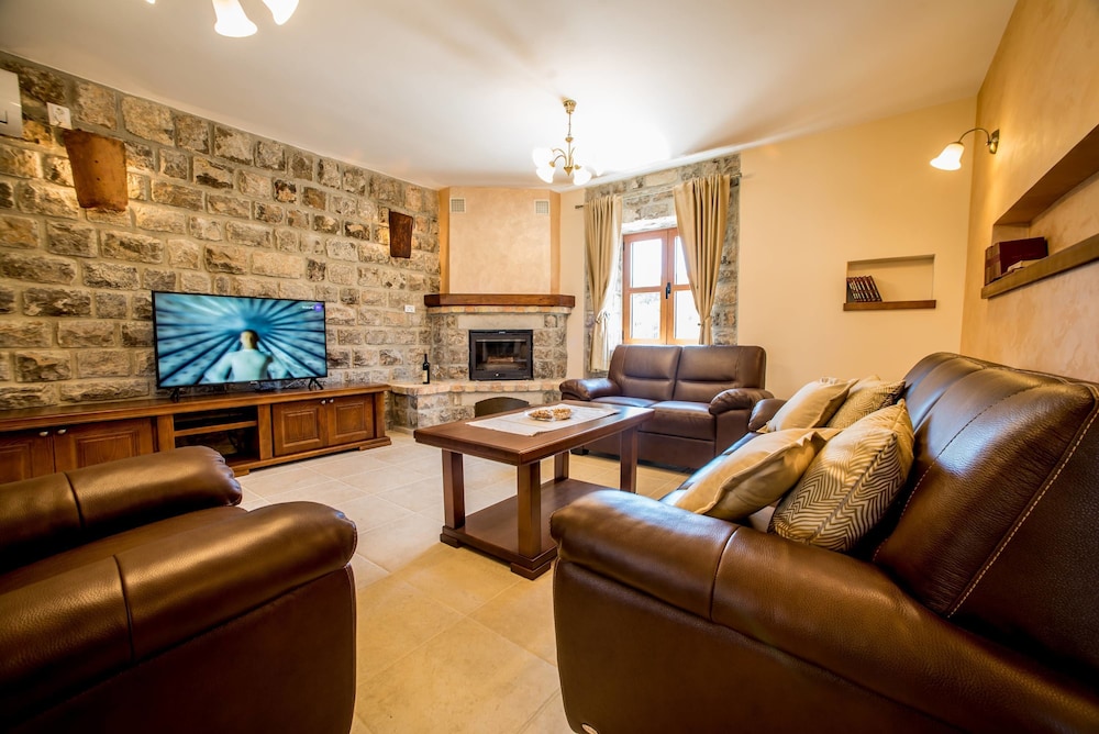 Exclusive Apartment