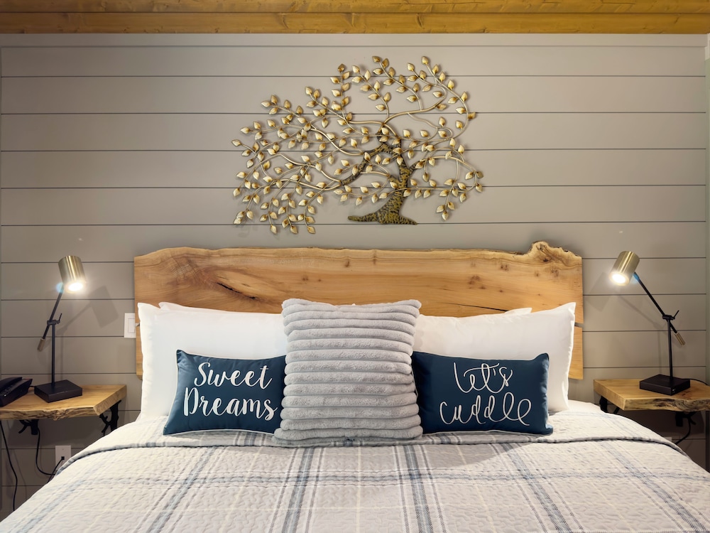 Deluxe Cabin