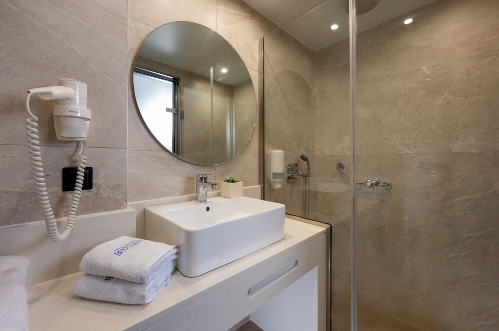 Superior Room, Sea View - Photo 2