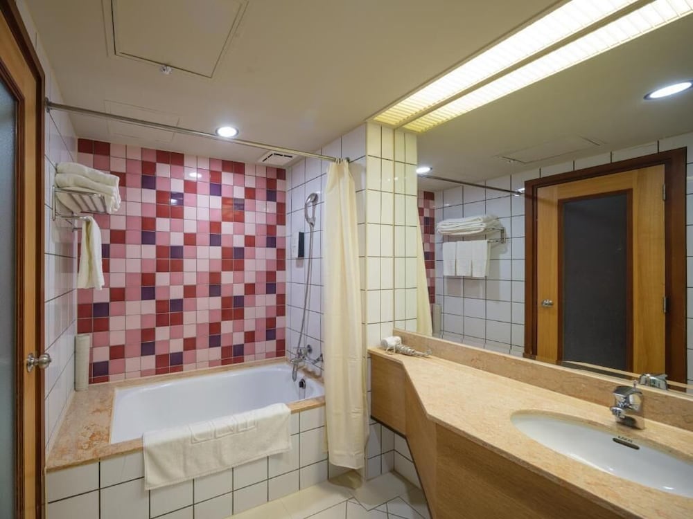 Family Quadruple Room - Photo 2