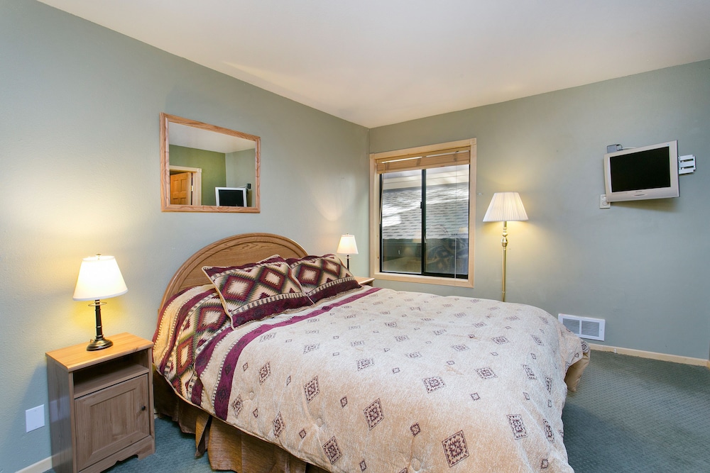 Deluxe Apartment, 2 Bedrooms with Loft photo 2