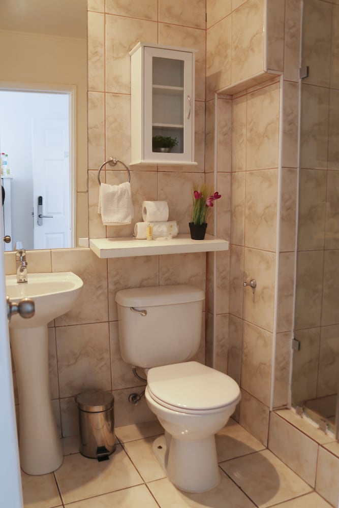 Basic Single Room, 1 Bedroom photo 3