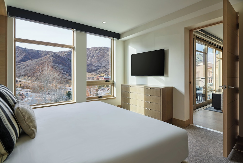 Cirque Two Bedroom Premium Residence - Photo 3