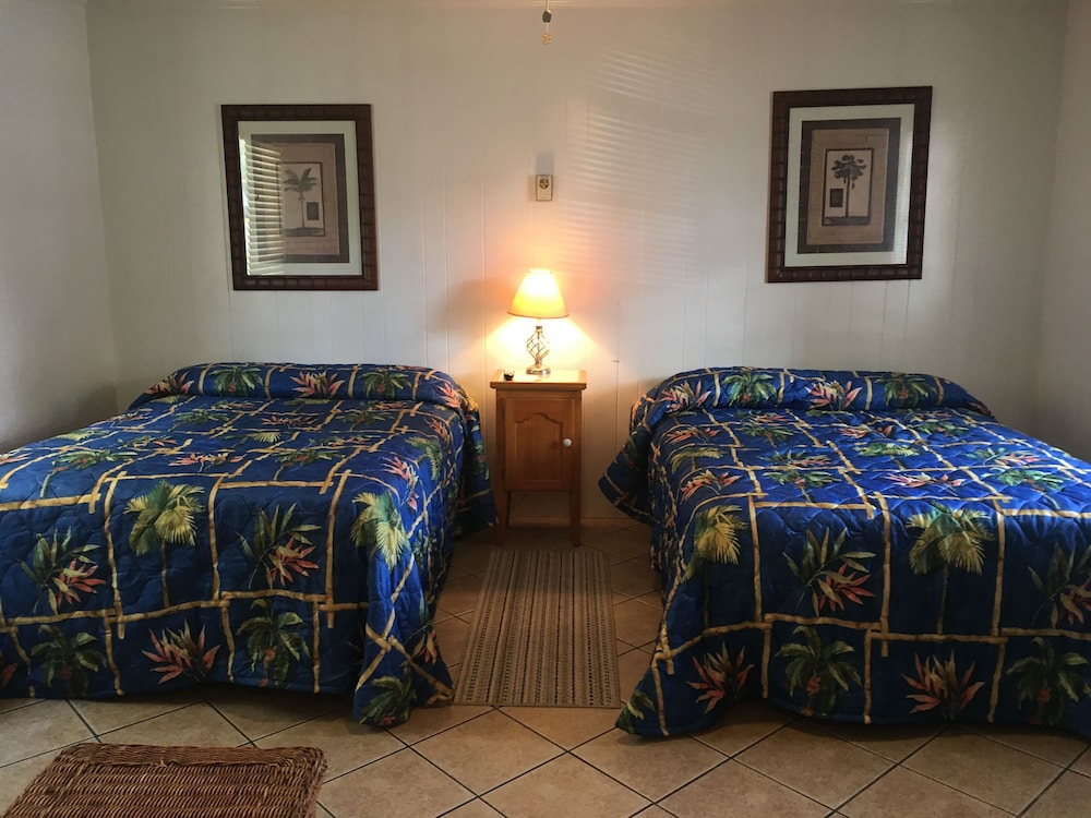 Room, 2 Double Beds photo 1