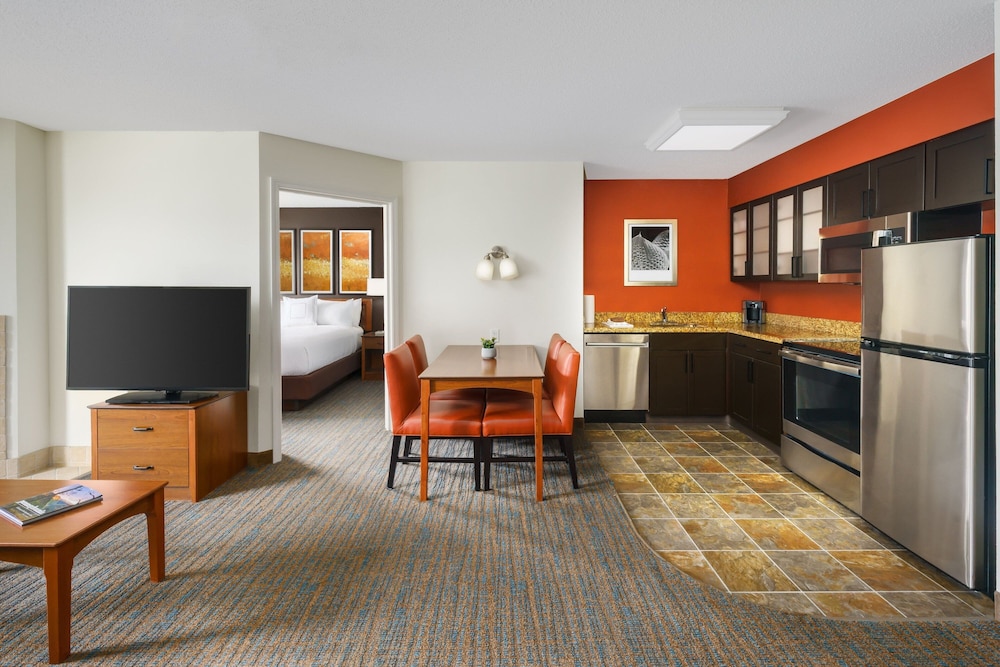 Suite, 1 Bedroom photo 2