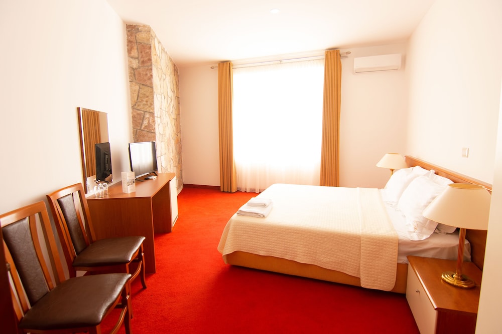 Junior Room, Mountain View