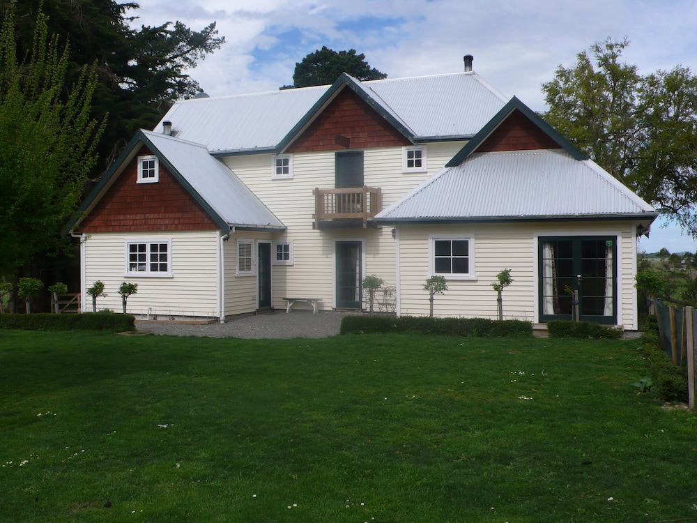 Stablehand Quarters 2 Bedrooms Self-Catering  Holiday House photo 3