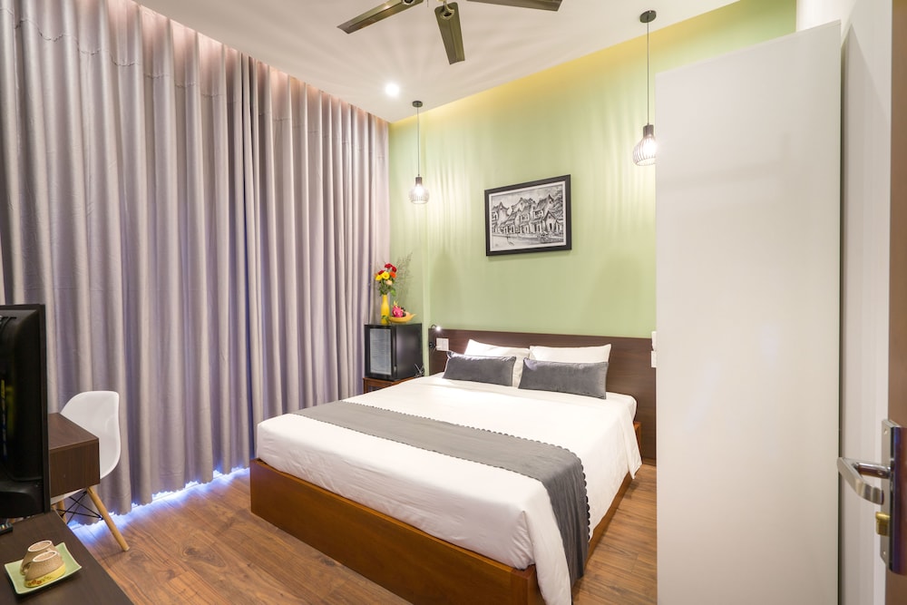 Deluxe Room, Balcony, Garden View