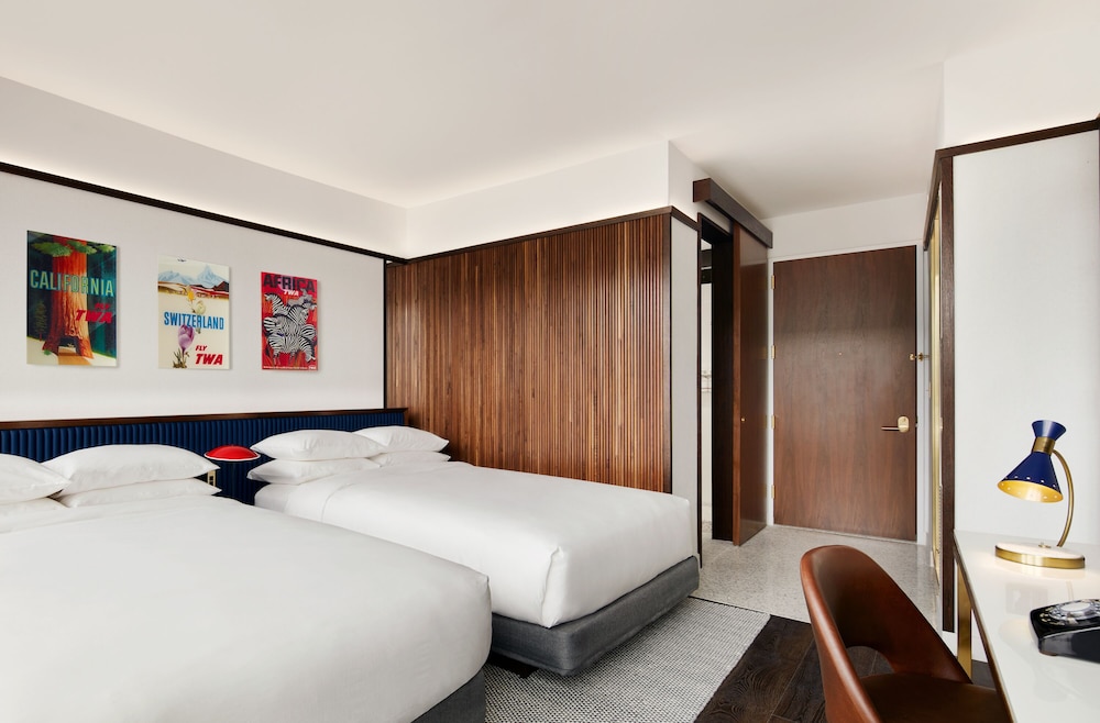 Deluxe Room, 2 Queen Beds