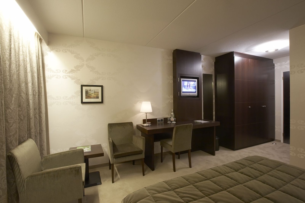 Luxury Twin Room