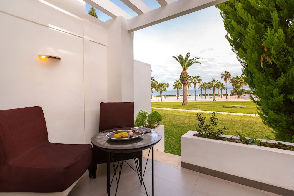 Classic Twin Room, 1 Twin Bed, Sea View - Photo 3