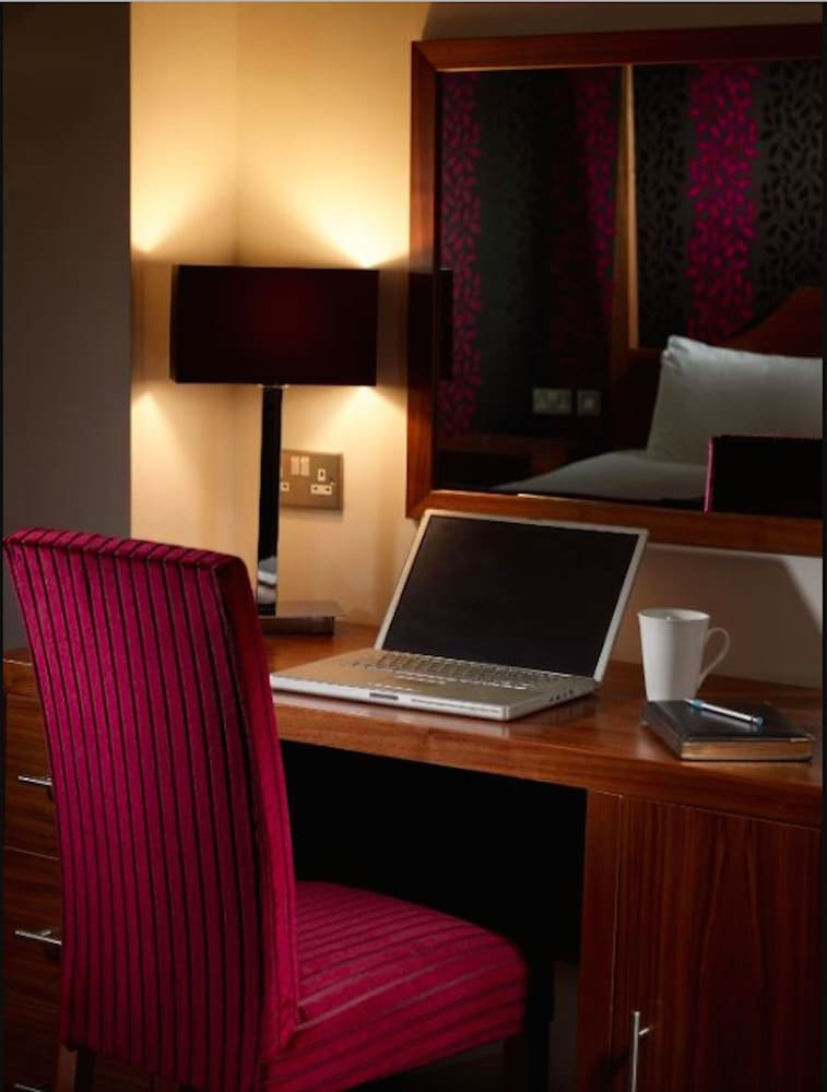 Executive Suite, 1 King Bed with Sofa bed - Photo 2