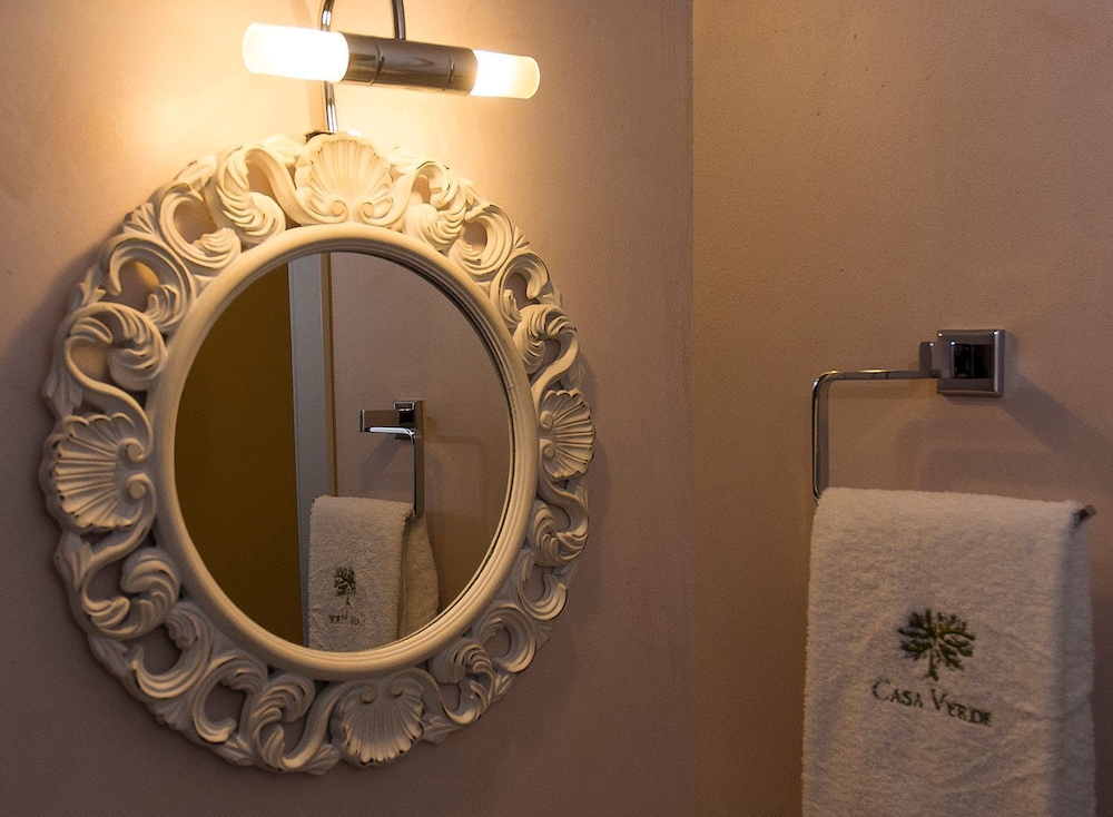 Deluxe Double or Twin Room photo 3