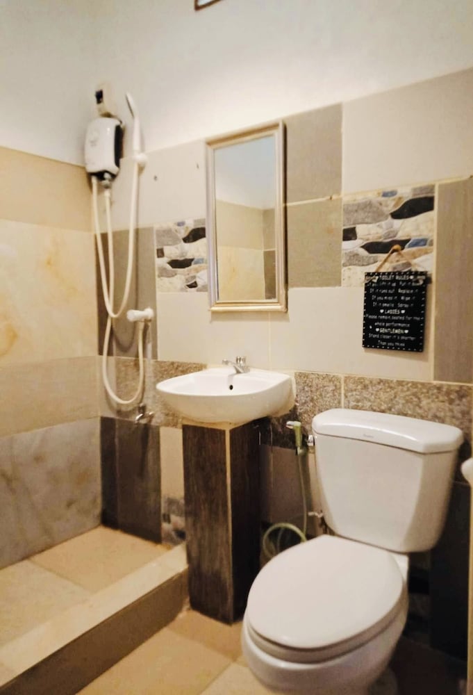 Standard Double Room - Photo 4