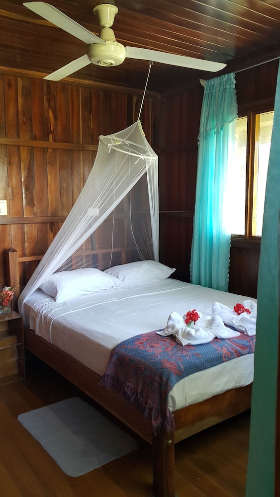 Traditional Double Room, 1 Bedroom, Private Bathroom, Oceanfront