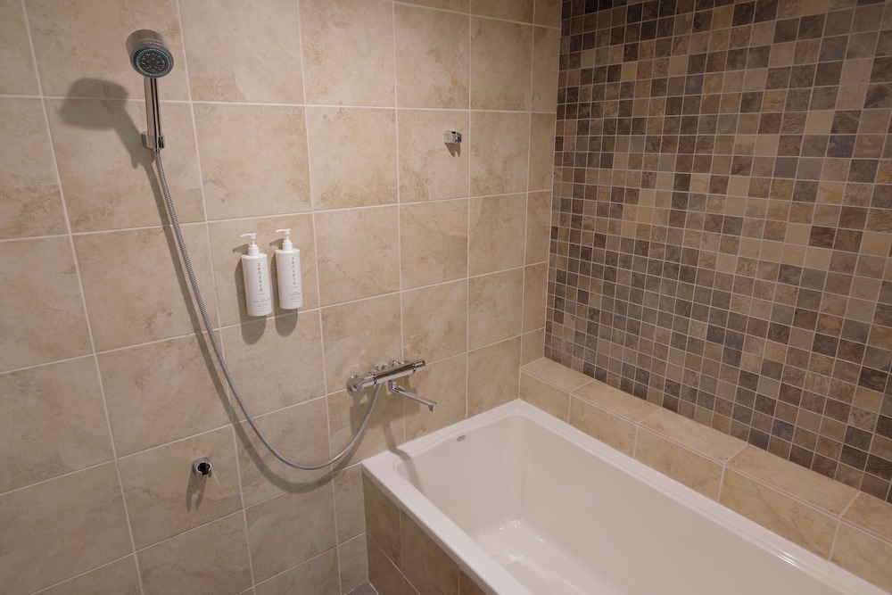 Deluxe Room, 2 Double Beds (Deluxe Room With Two Double Beds) - Photo 6