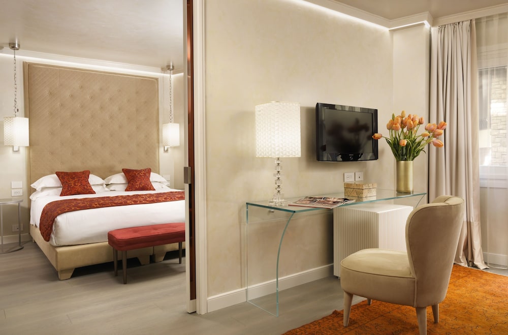 Junior Superior Suite photo 2