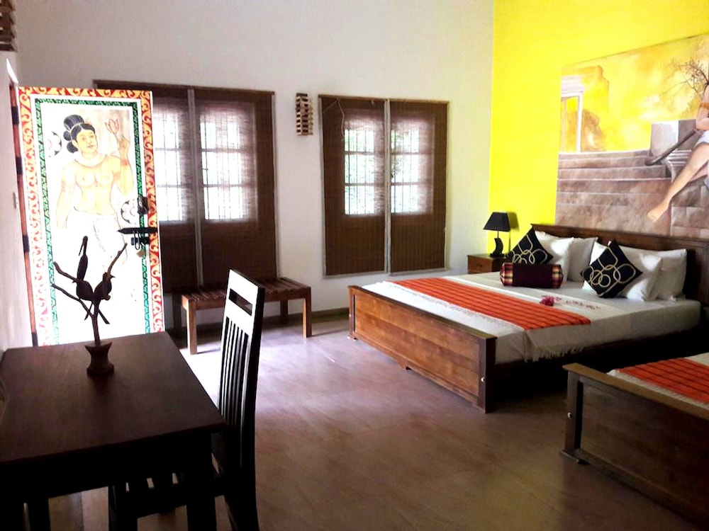 Superior Suite, 1 Bedroom, Garden View photo 3