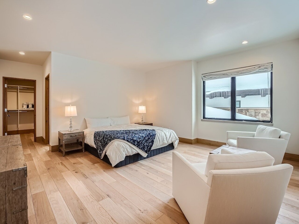 House, 4 Bedrooms