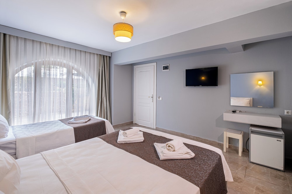 Economy Triple Room, Ground Floor photo 2