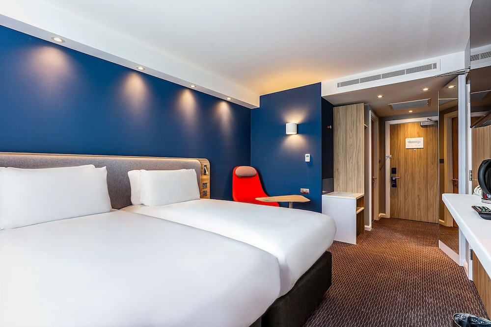 Standard Room, 2 Twin Beds (Free Breakfast) - Photo 1