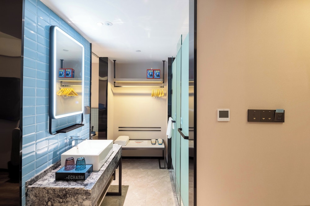 Standard Double or Twin Room photo 3