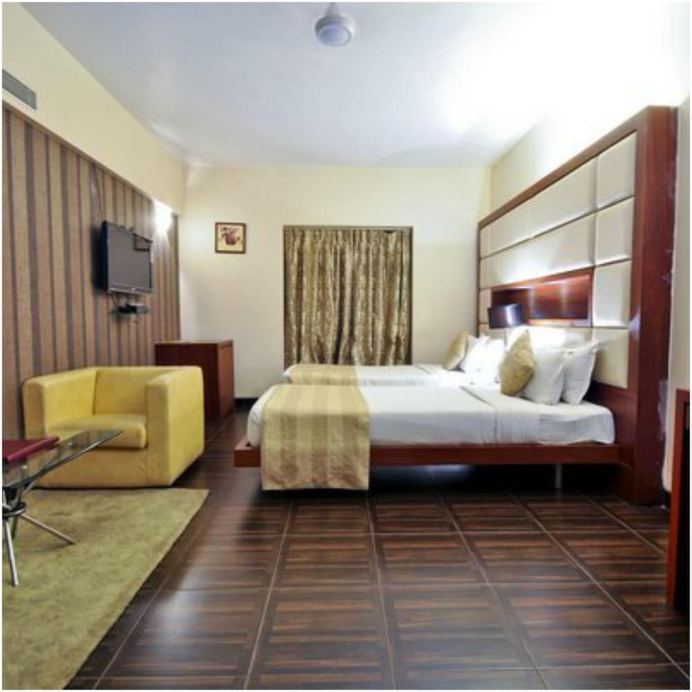 Deluxe Room, 1 Double Bed - Photo 5