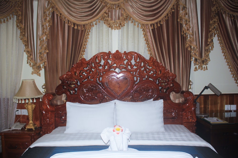 Monorom Suite