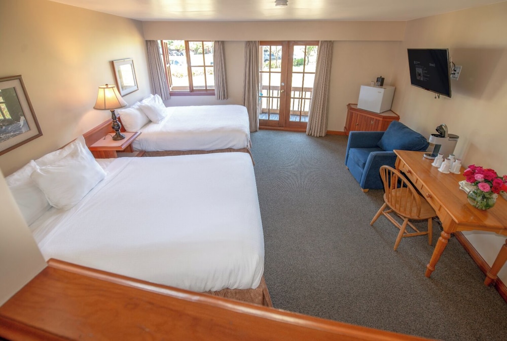 Standard Room, 2 Queen Beds, Non Smoking, Garden View - Photo 2