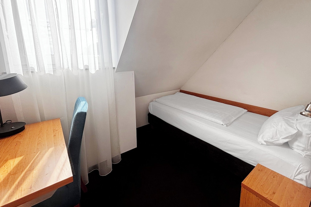 Premium Room, Multiple Beds photo 2