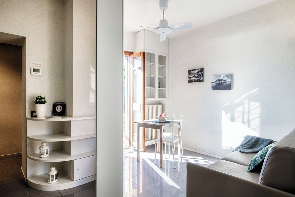 Apartment photo 3